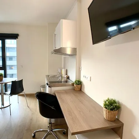 Cozy Studio. Open Space. Business / Leisure
